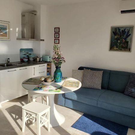 Obzor Tatyana Apartaments Bonjour Екстер'єр фото