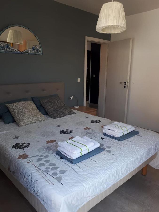 Obzor Tatyana Apartaments Bonjour Екстер'єр фото